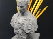 3D print in gray of Julius Caesar pencil holder