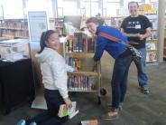 Volunteers Sprucing Up Tualatin Library