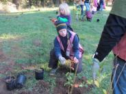 Volunteers putting down roots in Tualatin