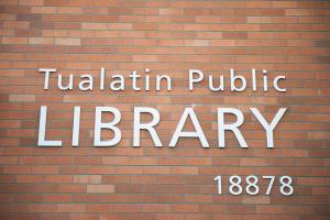Tualatin Library entrance